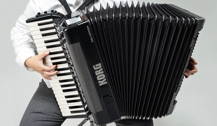korg-fisa-suprema-akordeon-klawiszowy